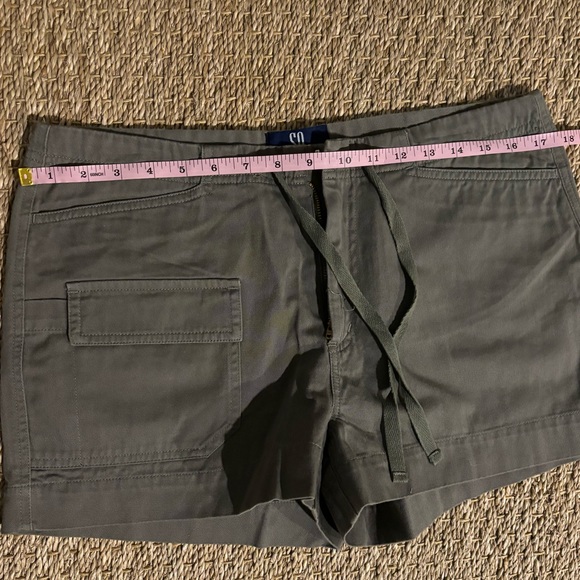 SO Shorts - Picture 7 of 7